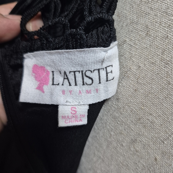 L'ATISTE Black Lace Dress - Picture 3 of 3
